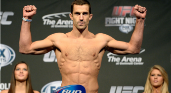 Rockhold fatura bônus de nocaute da noite no UFC Fight Night 35