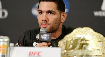 Weidman sofre lesão no joelho e luta com Machida é reagendada para julho