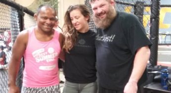 Treinador brasileiro ‘rouba’ blusa de Miesha Tate, afirma Roy Nelson