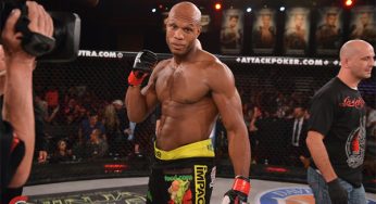 Lutador deixa card do Bellator 158 após sofrer corte impressionante