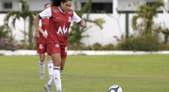 Em dia de estreia do Brasil na Copa do Mundo, veja lutadores que já se aventuraram no futebol