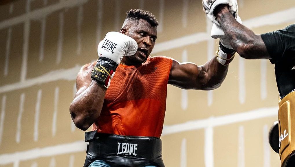 Francis Ngannou Boxe. Foto Instagram francisngannoumma