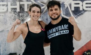 Henry Cejudo treina com Mackenzie Dern para o UFC 295. Foto: Reprodução/Instagram/henry_cejudo