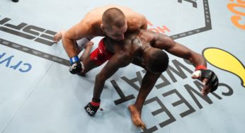 Estrela do UFC aponta motivo para derrota de Israel Adesanya contra Sean Strickland em disputa de cinturão