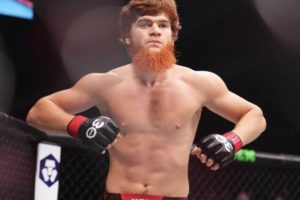 Shara Magomedov possui uma luta no UFC. Foto: Reprodução/Twitter