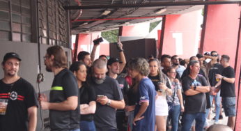 Pesagem do UFC São Paulo tem torcida empolgada, encaradas tensas e gesto obsceno de inglês