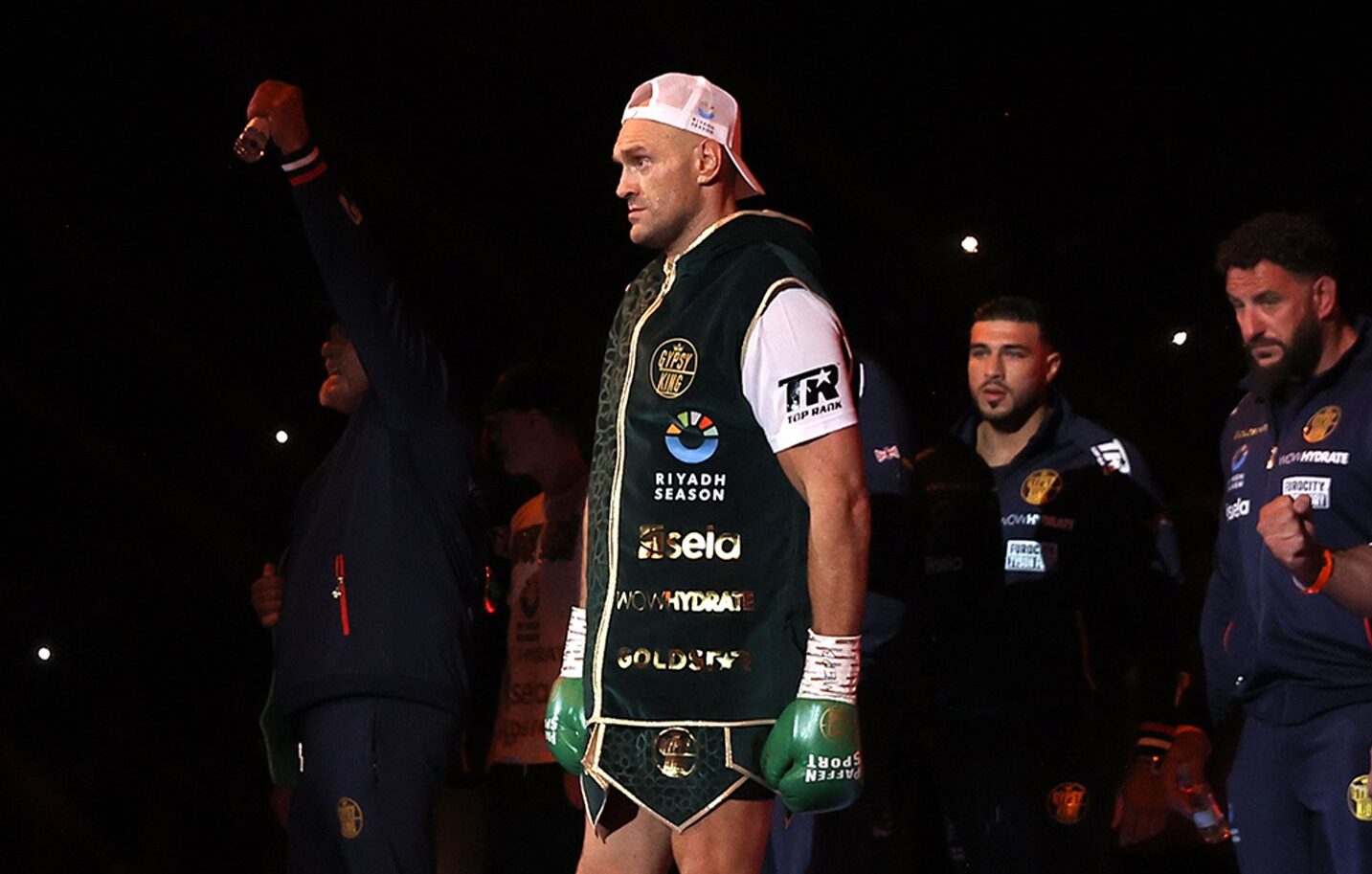 Gafe de Tyson Fury após derrota no boxe viraliza na web. Foto: Reprodução/Twitter/@trboxing