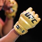 Novas luvas no UFC prometem combater dedadas nos olhos e proteger lutadores. Foto: Reprodução/Instagram/@ufc