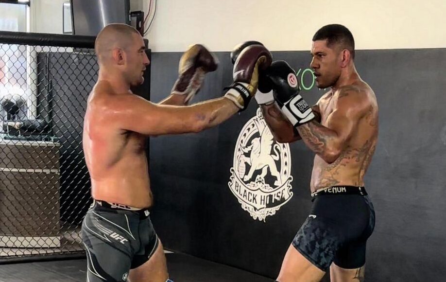 Alex Poatan e Sean Strickland voltam a treinar juntos. Foto: Reprodução/Instagram/@stricklandmma