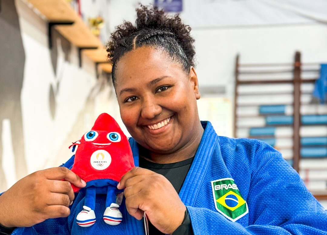 Conheça a história de Beatriz Souza, que conquistou medalha de ouro nas Olimpíadas de Paris. Foto: Reprodução/Instagram @_beatrizsouzaar