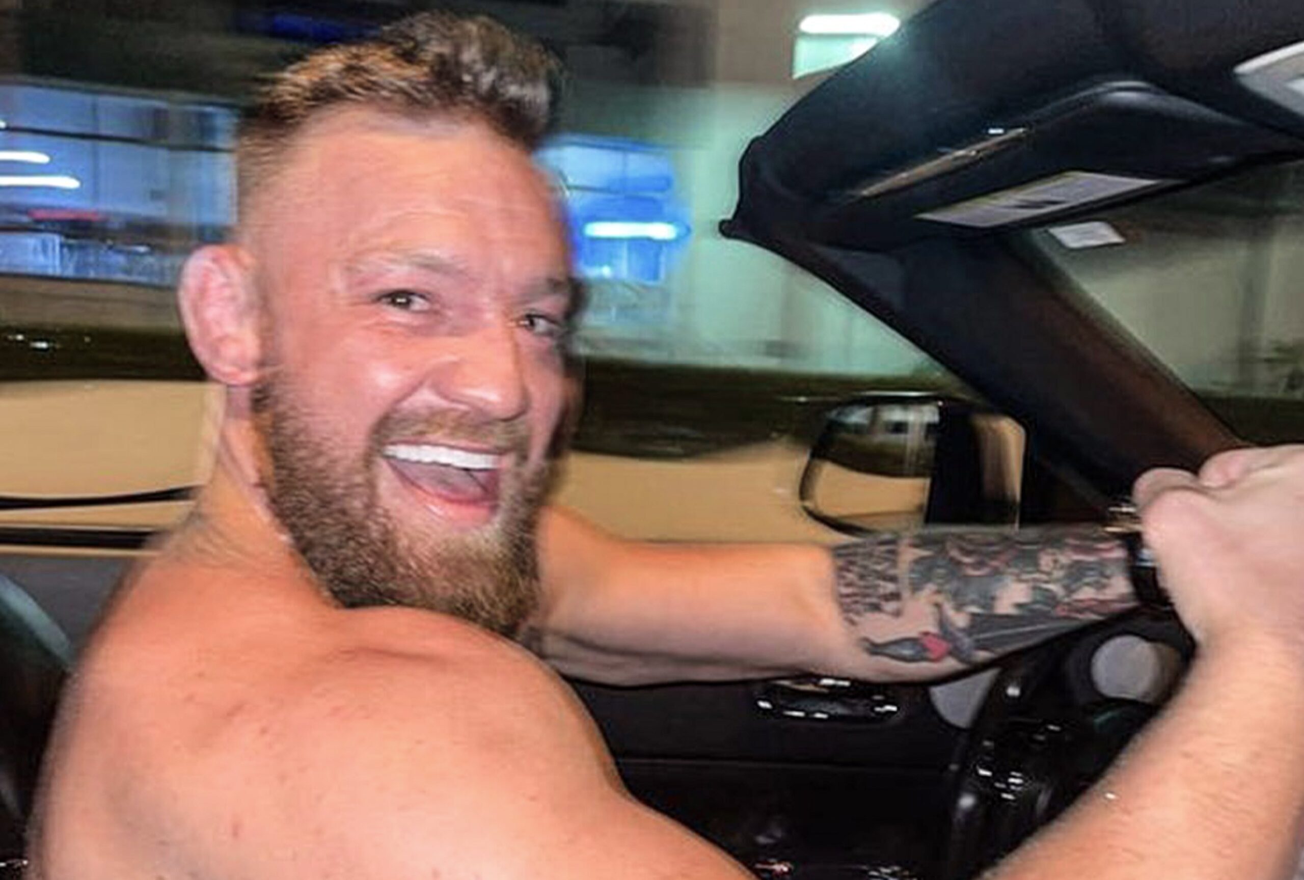 Conor McGregor carro