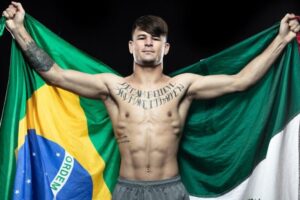 Brasileiro ou Mexicano? Diego Lopes entra com bandeira dos dois países no UFC. Foto: Reprodução/Instagram