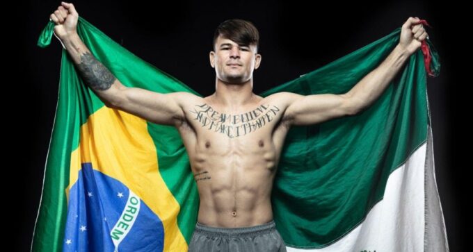 Brasileiro ou Mexicano? Diego Lopes entra com bandeira dos dois países no UFC. Foto: Reprodução/Instagram