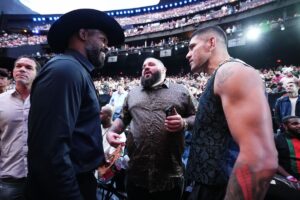 Encontro entre Jon Jones e Alex Poatan no UFC. Foto: Reprodução/Instagram/UFC