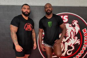 Gable Steveson e Jon Jones em treino de preparação para o UFC 309. Foto: Instagram/ Gable Steveson