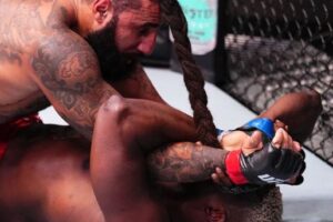 Austen Lane derroutou Despaigne no UFC Vegas 99 / Reprodução UFC