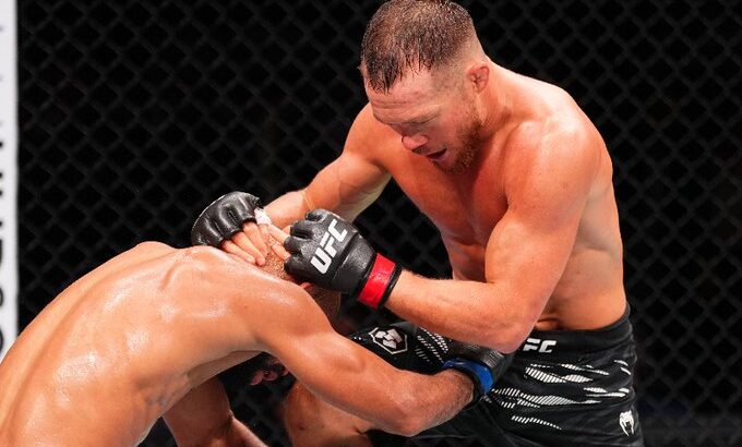 Deiveson Figueiredo foi derrotado por Petr Yan no UFC Macau. foto: twitter / UFC News