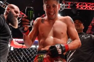 Brandon Moreno venceu o iraquiano Amir Albazi no UFC Edmonton / Reprodução UFC