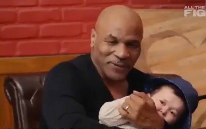 Mike Tyson admitiu que confunciu Hasbulla com um bebê / Reprodução Instagram